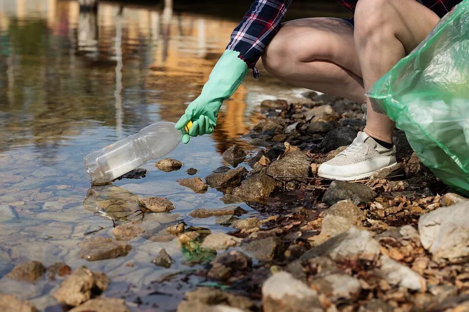 Загрязнение воды. Экология воды. Загрязнение природных вод. Очищение окружающей среды. Сохранение водоема