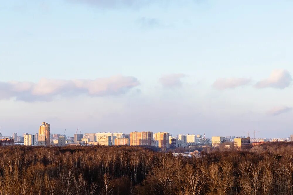 Почему в москве нет солнца. Солнечный день в москве. солнце москвы. солнечная москва. солнце над москвой по месяцам.