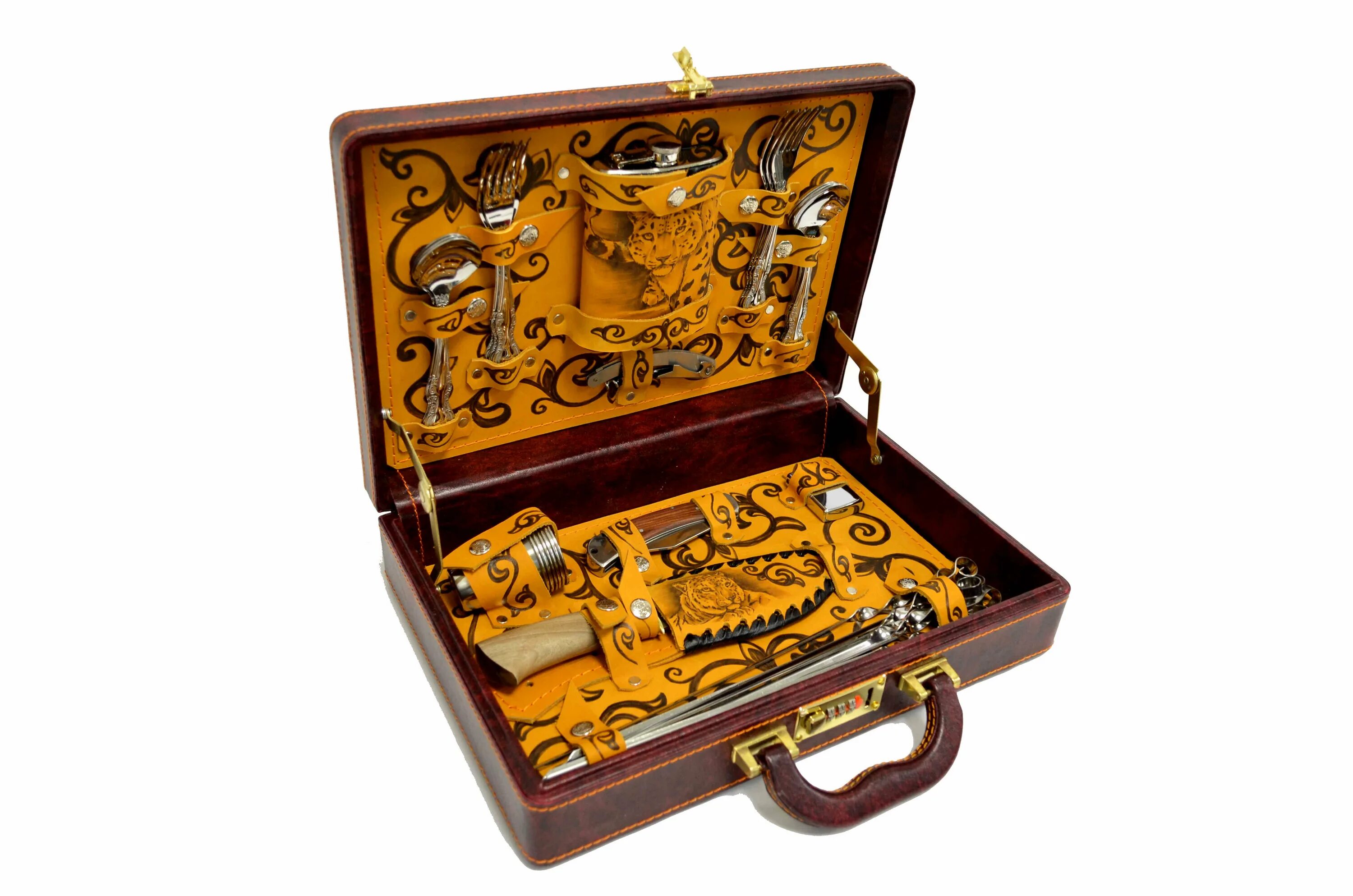 Чемодан в подарок. Чемодан в подарок. Подарочные кейсы. Набор шашлычный подарочный. Подарок в кейсе.