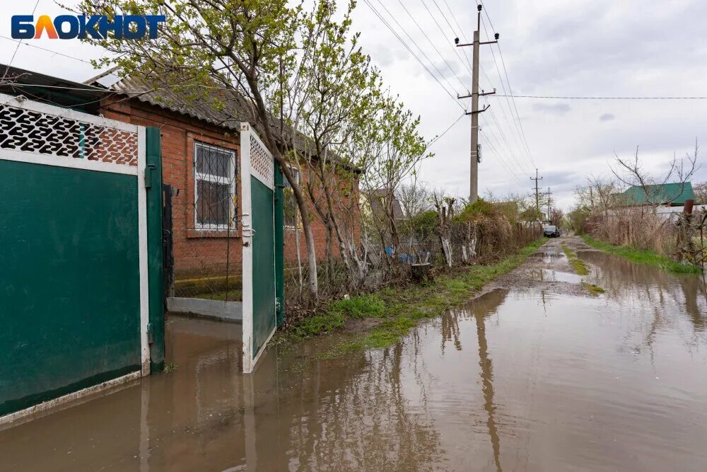 Кубань уровень воды в реке сегодня краснодар. Крымск наводнение. Потоп в Крымске. Крымск наводнение 2012. Уровень воды в Кубани.