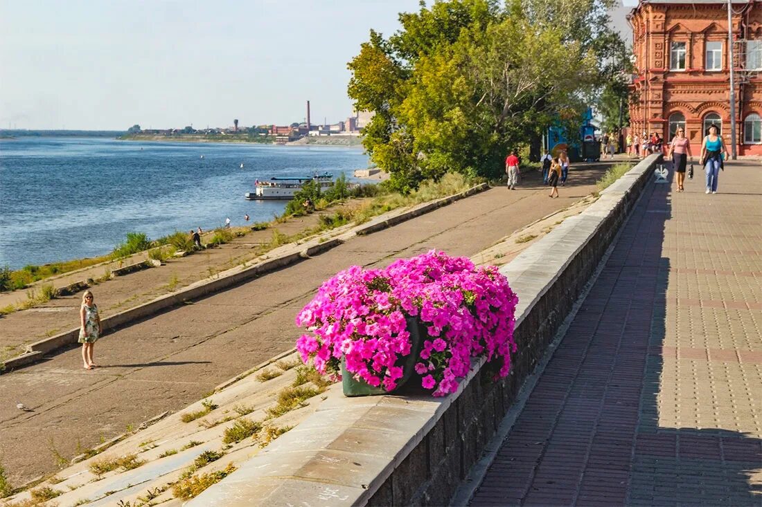 Большая вода: Томь и Ушайка подтопили набережную в центре Томска - РИА Томск