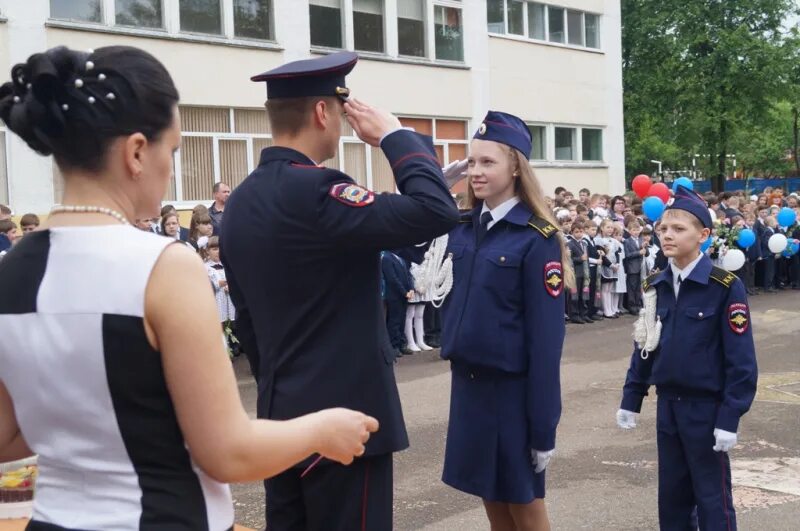 Журнал гимназия 29 саранск. Гимназия 29 Саранск. Юный друг полиции форма. Форма ЮДП. Кадетская школа в Саранске.