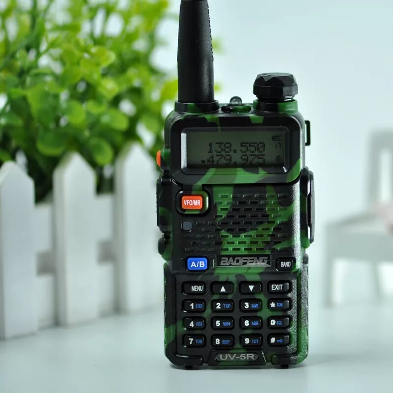 Baofeng UV-5r. Рация Baofeng UV-5r. Baofeng UV-5r 5w. Baofeng UV-5r комплект.