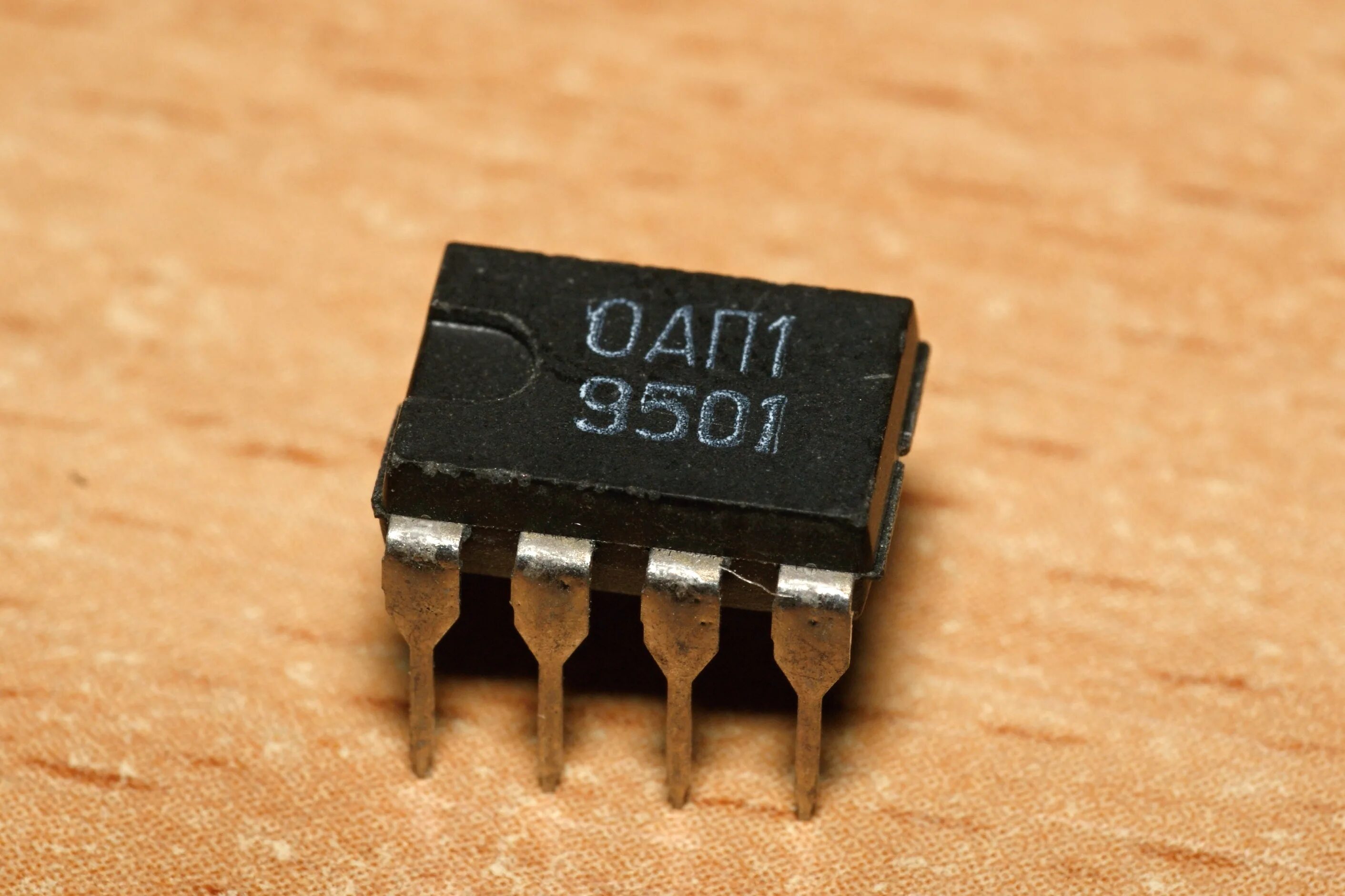 Маркировка микросхемы l4981b. Маркировка микросхем. Маркировка микросхем. Sn74ls176ap даташит. Микросхема 564ие15.