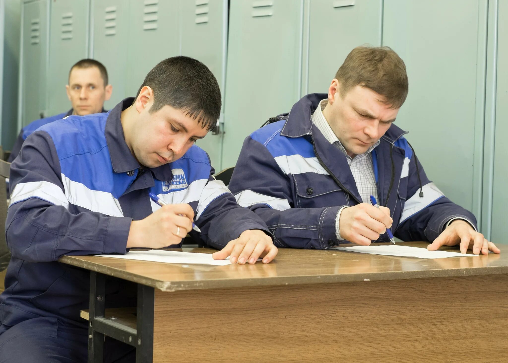 Изменения в рабочем курсе. Подготовка работников по охране труда. Охрана труда обучение. Обучение рабочих. Учеба по охране труда.