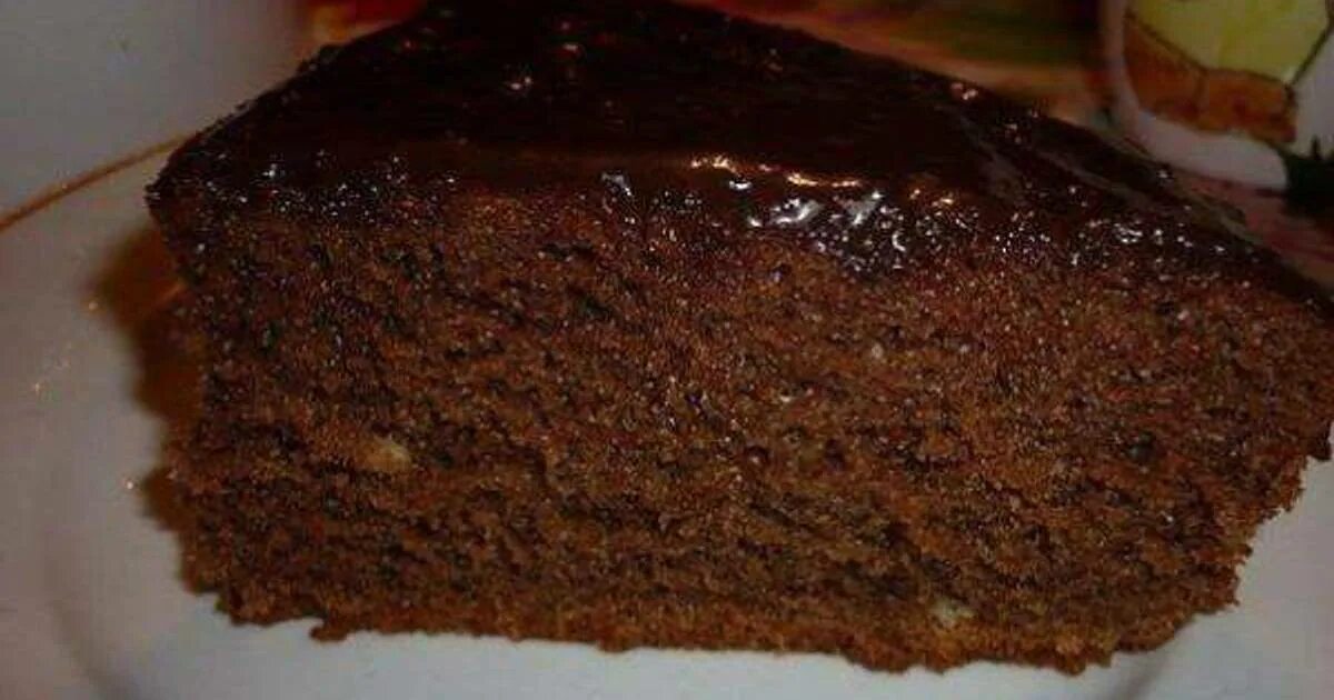 Кекс шоколадный прямоугольный. Шоколадный кекс с растительным маслом. Шоколадный кекс на молоке с какао. Влажный шоколадный торт. Шоколадный кекс с изюмом.