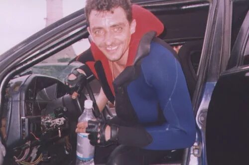 Каскадер микки. Каскадер микки. Мик ро́джерс manfred. Каскадер дуэйна джонсона. Каскадер микки.