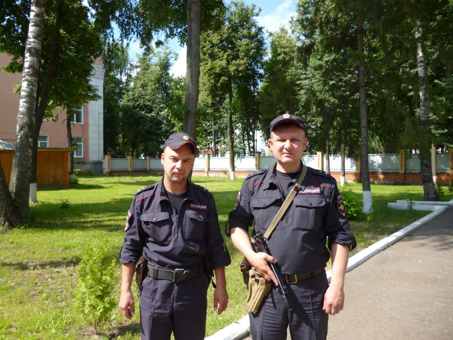 Сторож йошкар. Полиция Йошкар-Ола. Росгвардия Йошкар Ола. Полицейский Йошкар-Ола. Ола полиция.