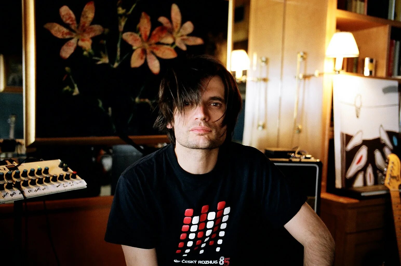 Jonny Greenwood. Джонни Рэдиохед. Гитарист группы Radiohead. Гринвуд гитарист. Б е в слушать