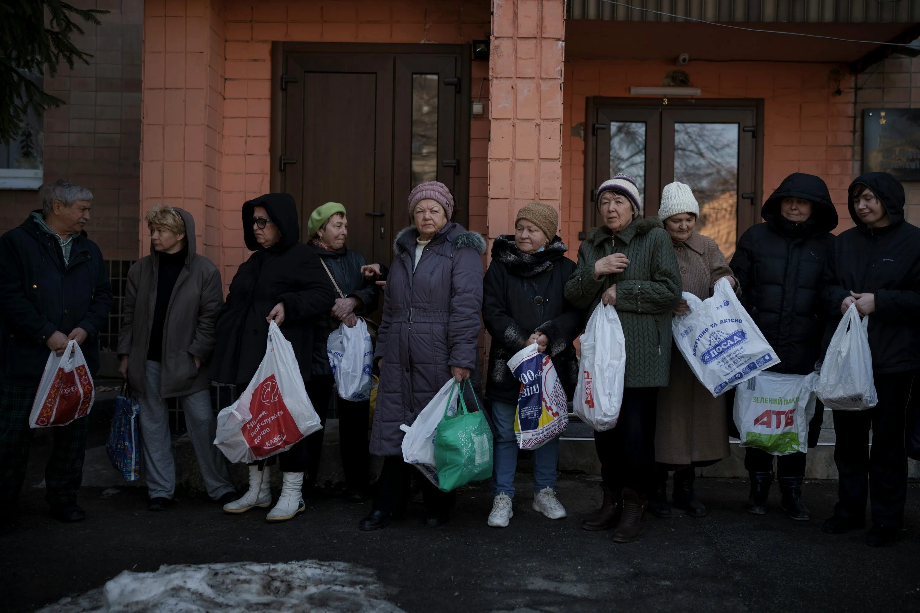 В харькове сейчас есть свет. Гуманитарная обстановка в Харькове. Ситуация в Харькове сейчас. Обстановка в Харькове сейчас. Обстановка в Харькове на сегодняшний.