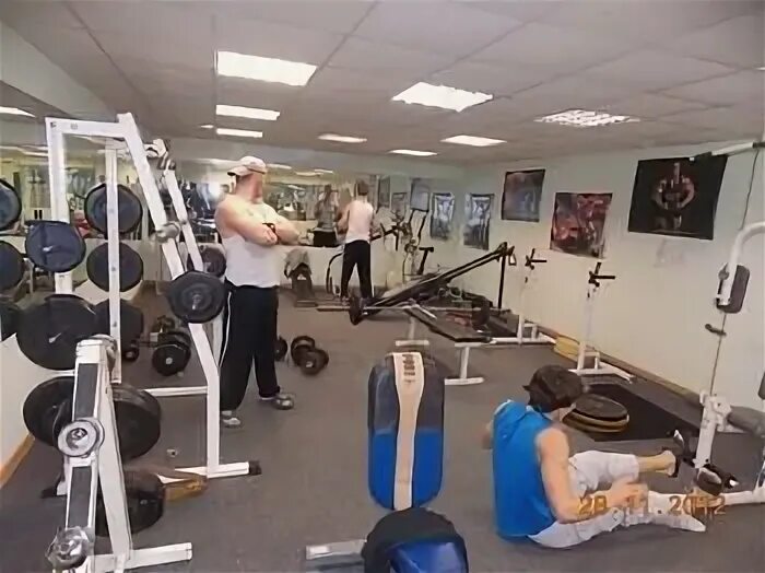 Тренажерный зал на молодежной в москве. Варяг фитнес. Спортзал можайск. Бассейн фитнес практика толбухина. Тренажерный зал санкт-петербург.