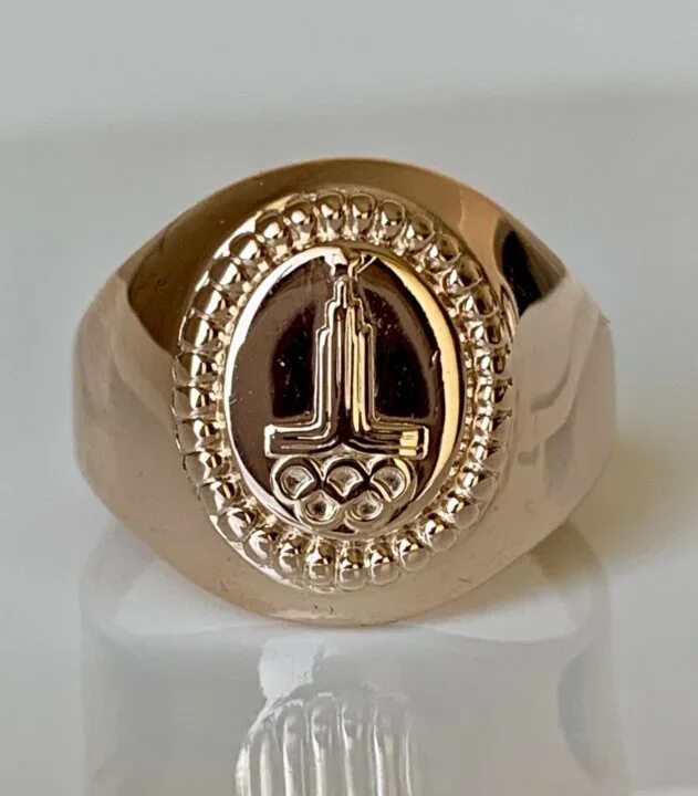 Печатка мужская золото лев сбоку. Мужские кольца печатка из серебра yamaç. Печатка аварская серебро. Бронницкий ювелир печатки мужские. Пермь печатка.