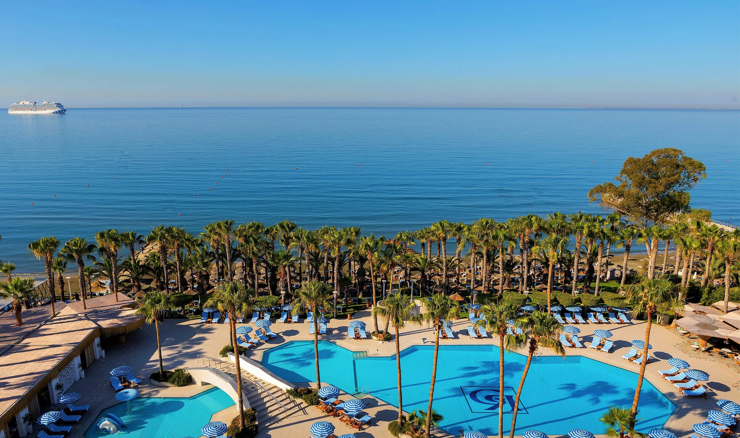Кипр отели первая линия. Grand resort 5 кипр. лимассол кипр. парк лейн кипр лимассол.