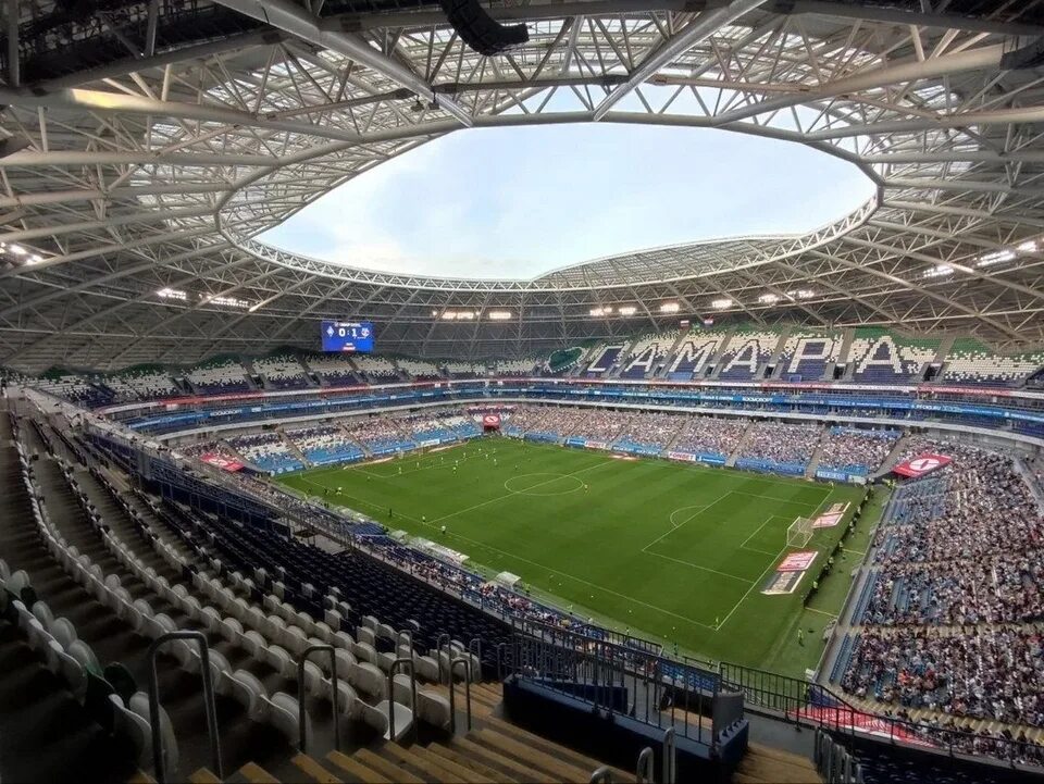 Самарский стадион арена. Самара арена трибуны. Вместимость стадиона самара арена. Вместимость стадиона самара арена. Стадион самара арена.