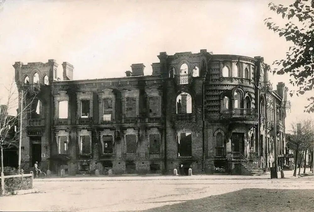 Брестская 19
