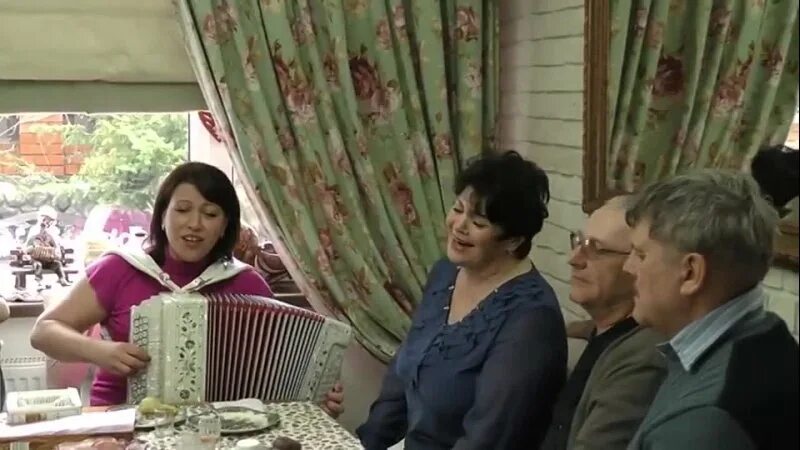 По тропе запорошенной. По тропе запорошенной под гармонь. По тропинке снежком запорошенной караоке. По тропинке снежком запорошенной под гармонь. По тропинке снежком запорошенной видео.