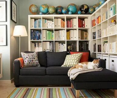 Книжный диван