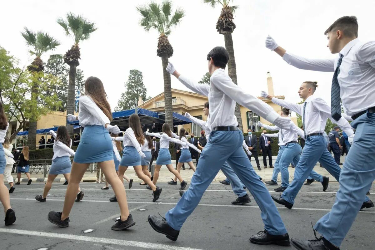 Карнавал лимассол. Праздник богоявление греция. 6 января праздник кипр. Крещение праздник греция. Богоявление в греции.