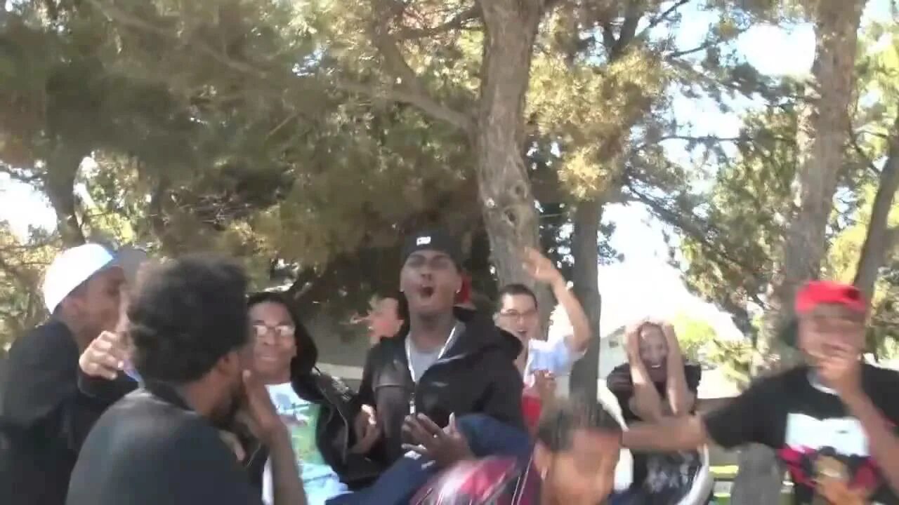 Гифка rap battle. Рэп баттл мем. Нигер в шоке. Рэп батл мем. Негры оооооо.