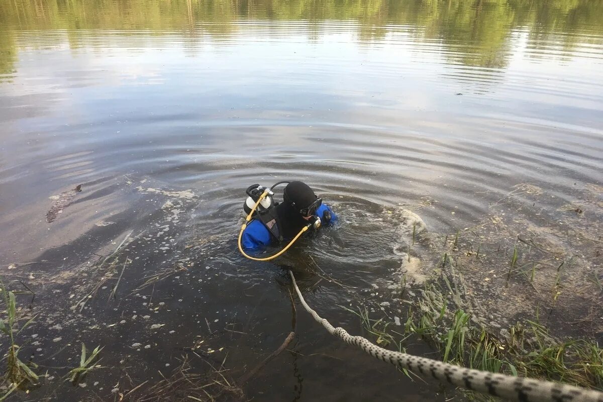 Вода река. Утонул в зерне