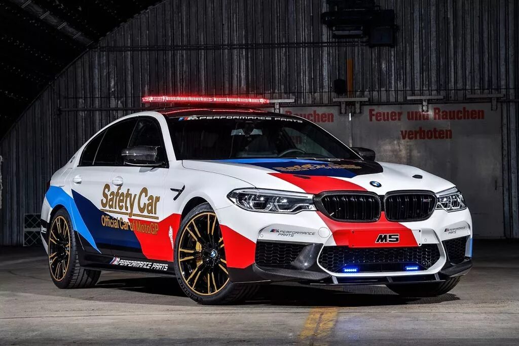 Машинка м5. BMW m5 f90 Police. BMW m5 f90 Полицейская. БМВ м5 Эволюшн. BMW m5 f90 livery.