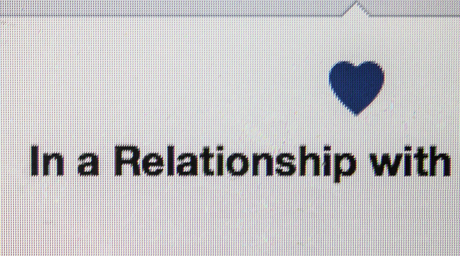 Have a good relationship. In a relationship. In a relationship Facebook. Has a good relationship with. Relationship in Media.