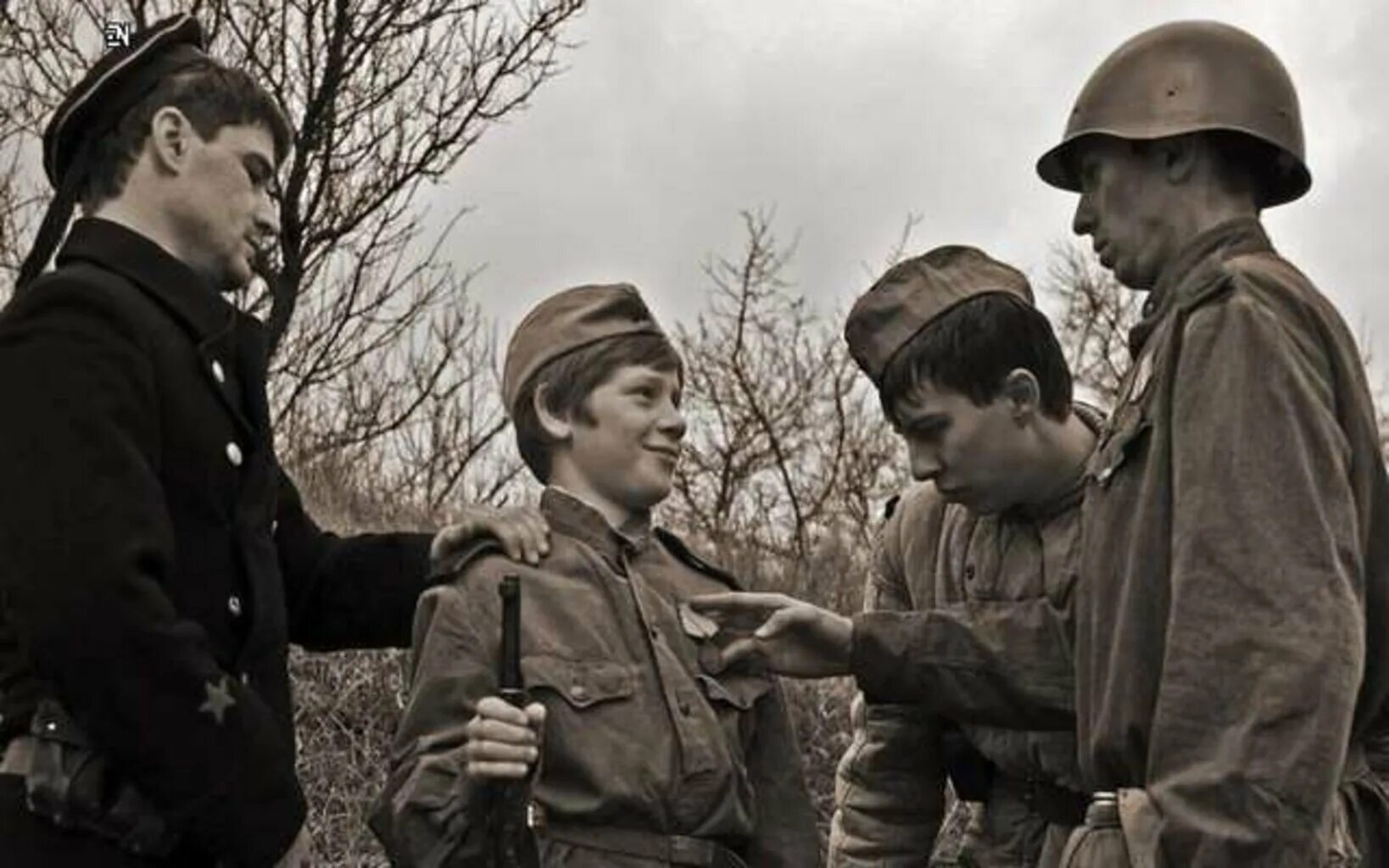 Подростки военных лет. Кинофильмы о войне. Подростки на войне 1941.