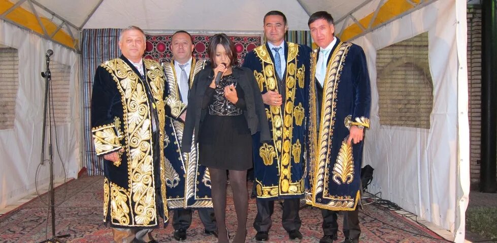 Руководитель узбекской диаспоры в москве. Узбекская диаспора в россии. Узбекская диаспора сургут. Фото из зала конференции. Диалог культур фото.