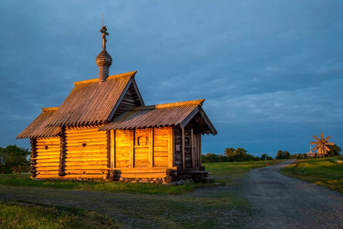 Wooden church. Церковь воскрешения Лазаря Кижи. Церковь воскрешения Лазаря на острове Кижи. Лазаревская Церковь Муромского монастыря. Кижи Церковь Лазаря Муромского.