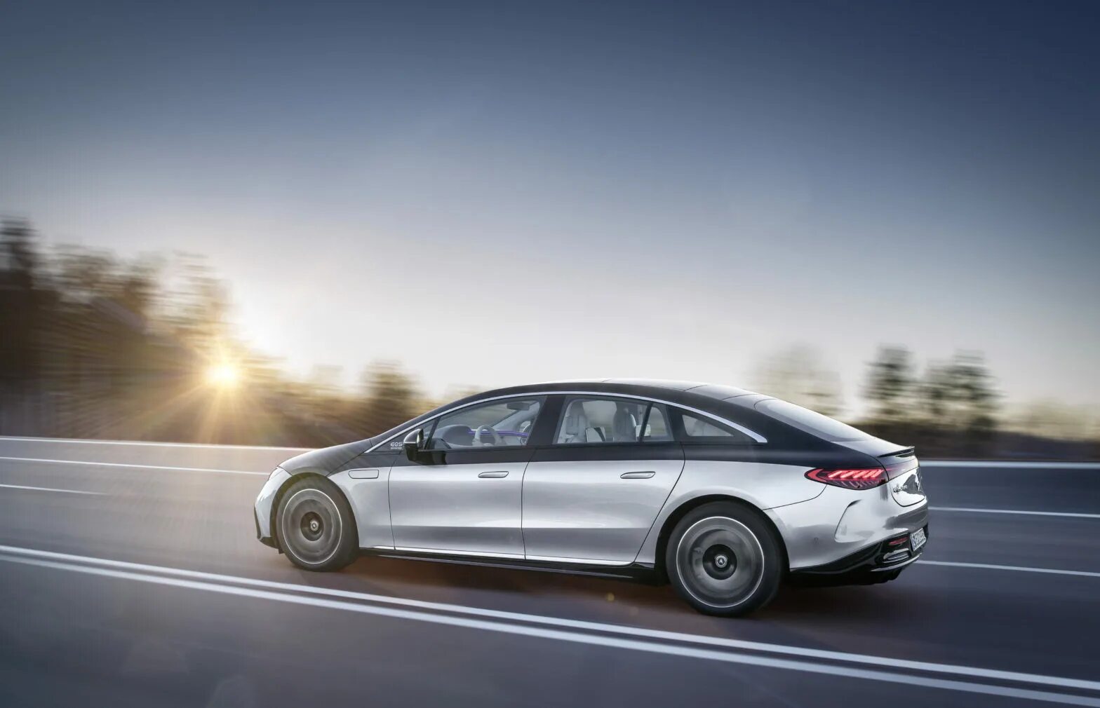 Мерседес eqs 580. Mercedes benz eqs 580. Мерседес eqs 4matic. Mercedes-benz eqs 580 4matic. Eqs 580 4matic.