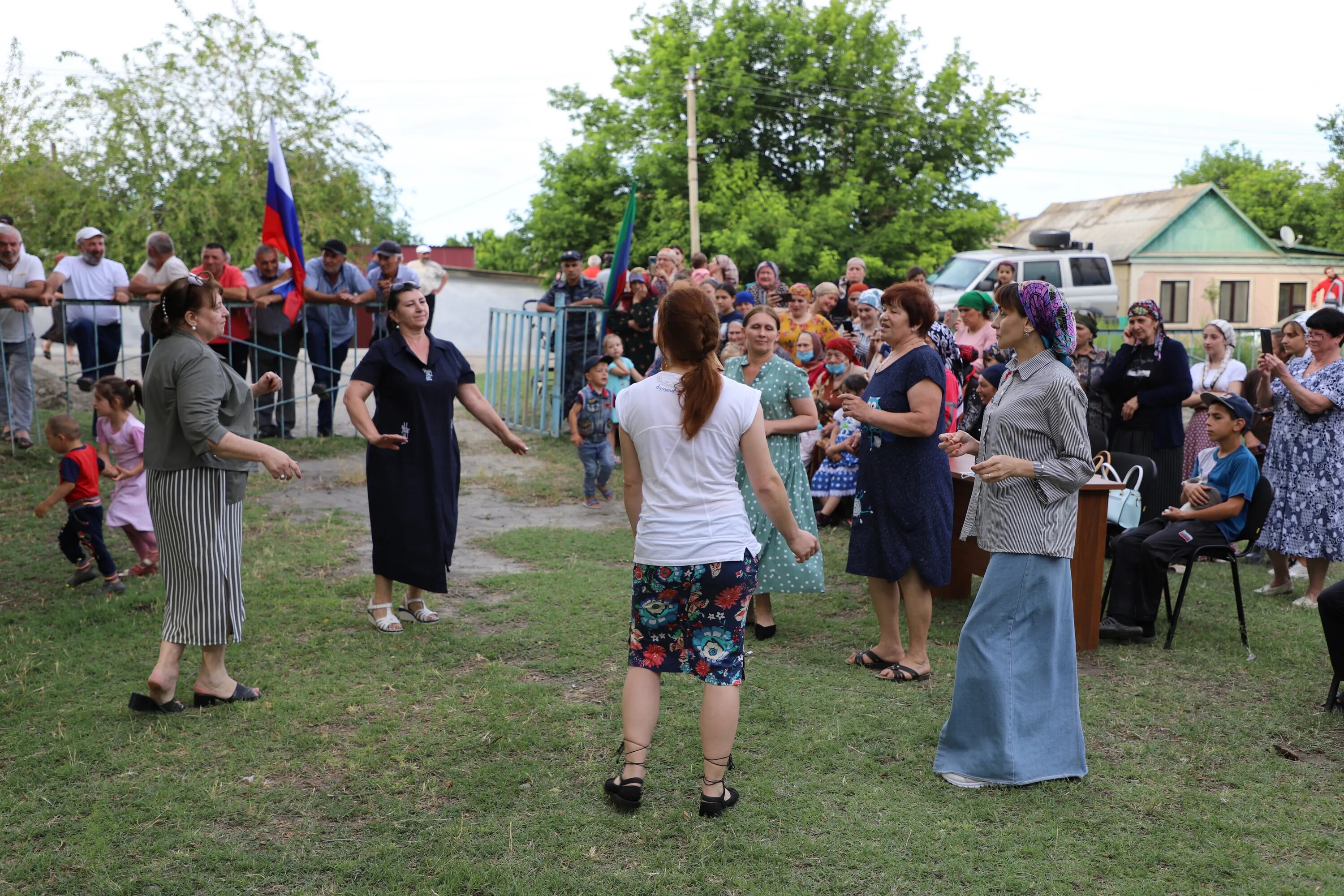 Погода село южное. Малая Арешевка Кизлярский район. Село малая Арешевка Кизлярский район. Большая Арешевка Кизлярский район. Село малая Арешевка Кизлярский район школа.