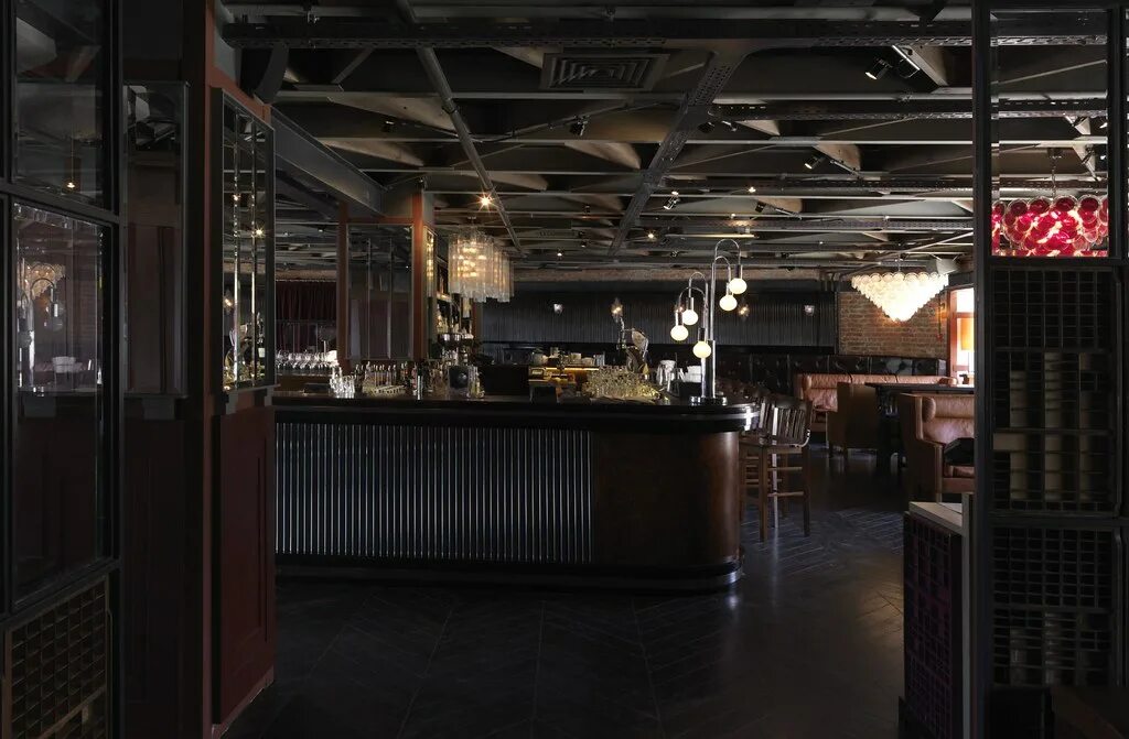 Strelka bar ресторан москва. Винный базар большая садовая 1. Миша фишер ресторан москва сити. Ресторан река москва берсеневская набережная. Бары москва набережная.