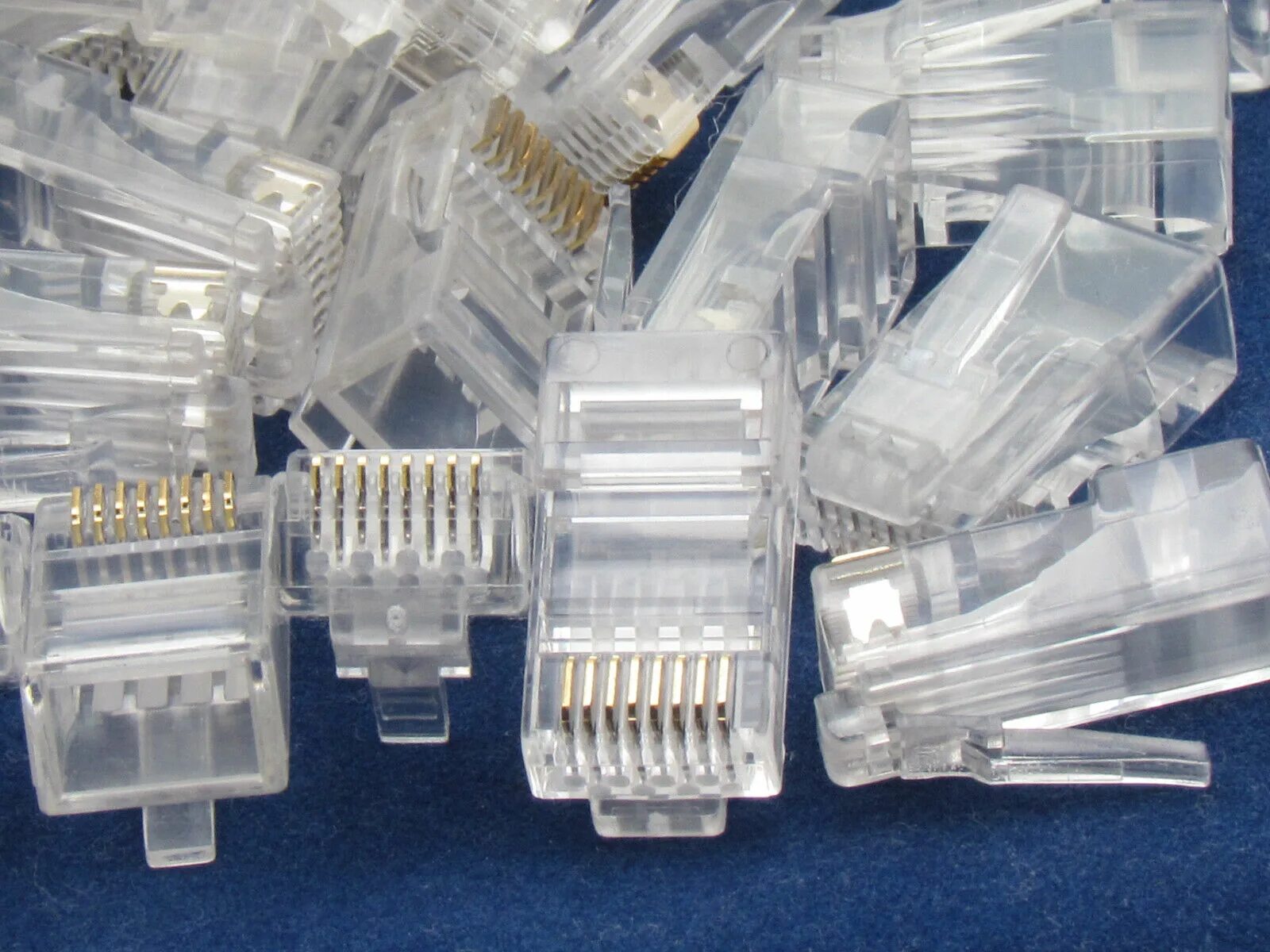 Plug 8p8c u c5 sh. Коннектор rj45 cat6. Rj45 Cat 6e коннектор. Коннектор (Джек) RJ-45 8p-8c cat6 (со вставкой) Rexant. Вилка 8p8c (rj45) cat6.