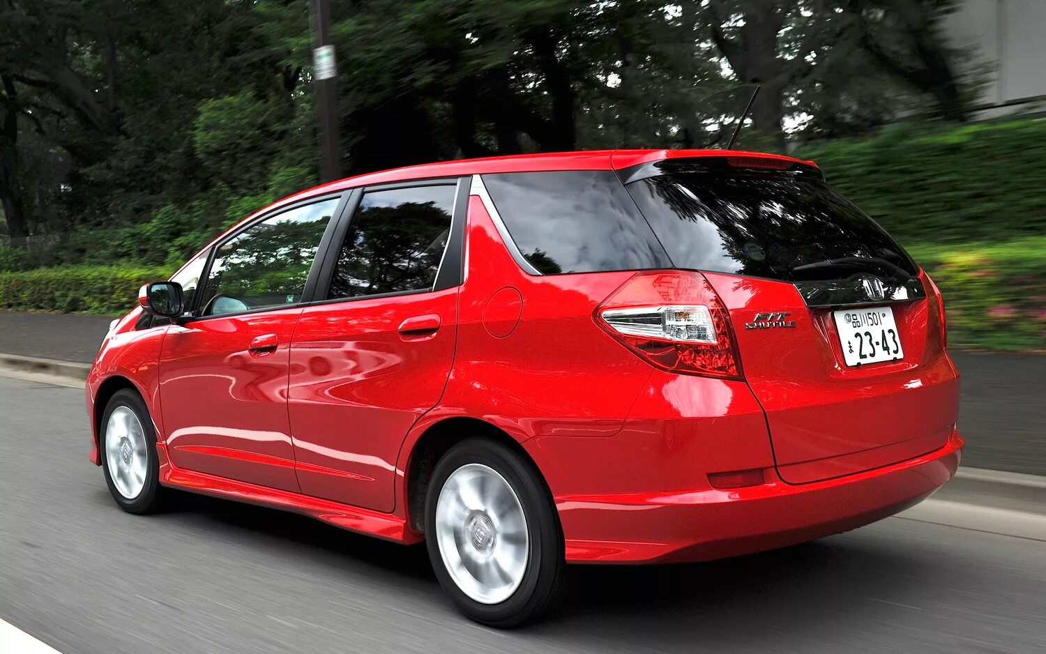 Honda Fit Shuttle. Honda Fit Shuttle Hybrid. Хонда Fit Shuttle. Хонда фит шаттл гибрид.