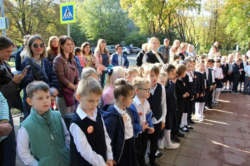 Первоклассники 12 школа евпатория. Мбоу теньковская сош. Литва школа школьники. Теньковская сош марина голованова. Школа 12 первоклассников.