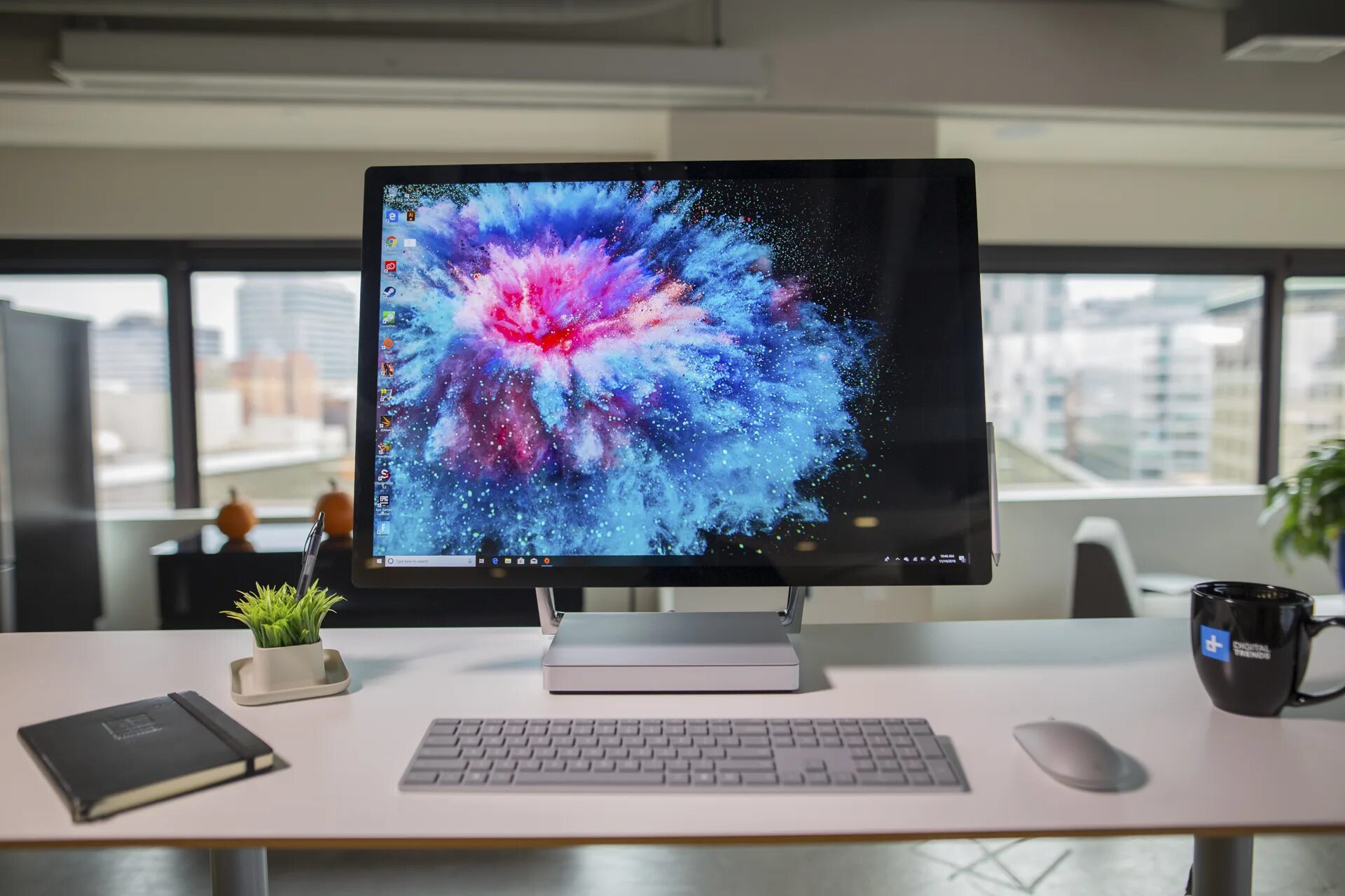 Surface Studio 2 моноблок. Компьютер. Новейшие компьютеры. Kompiyuter. Почему современный компьютер