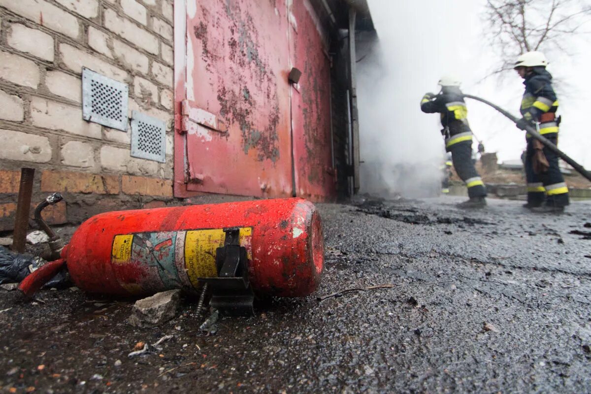 Утечка пропана. Взрыв газовогоибалона. Взрыв газового баллона. Взорвался газовый баллон. Сдетонировал газовый баллон.