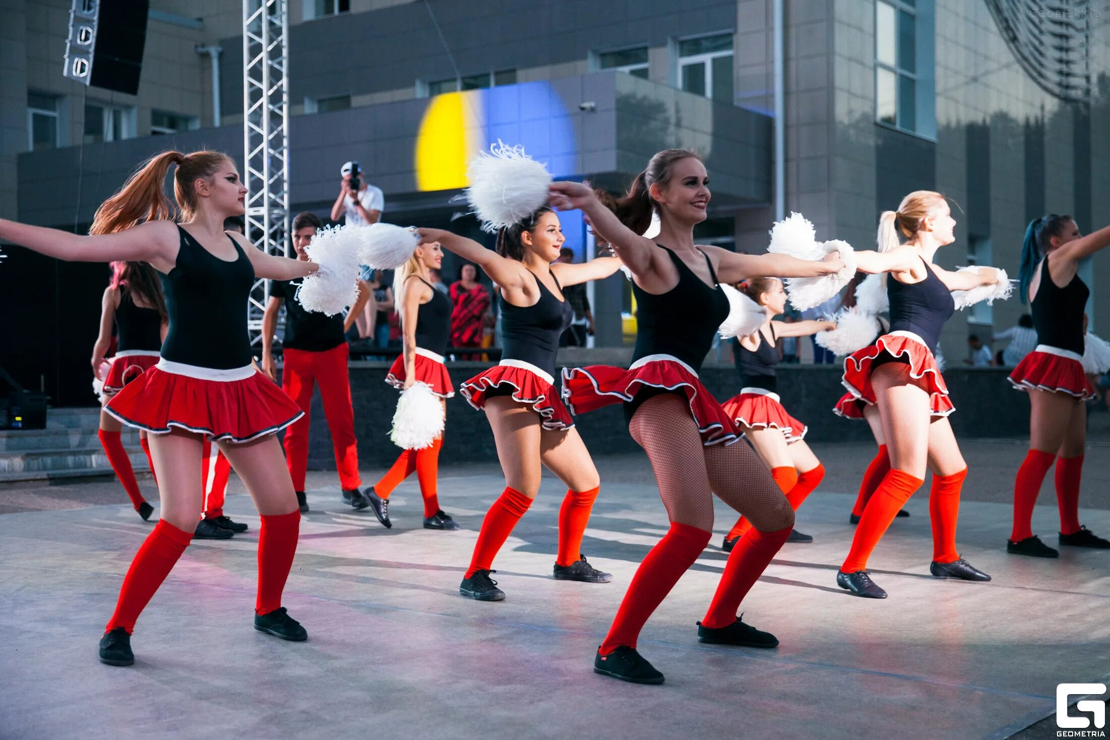 Невинномысск город химиков. Металлист невинномысск. Невинномысск дворец химиков. Химик невинномысск. Центр мельниченко невинномысск.