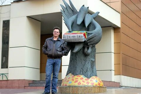 Необычные памятники москвы список