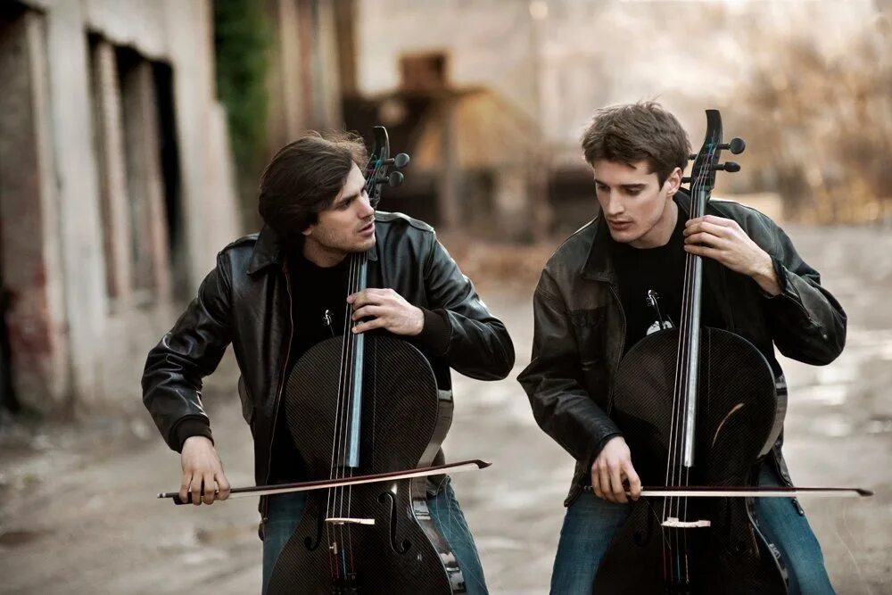 Дуэт виолончелистов. 2cellos. Дуэт виолончелистов 2cellos. Дуэт 2 Cellos.