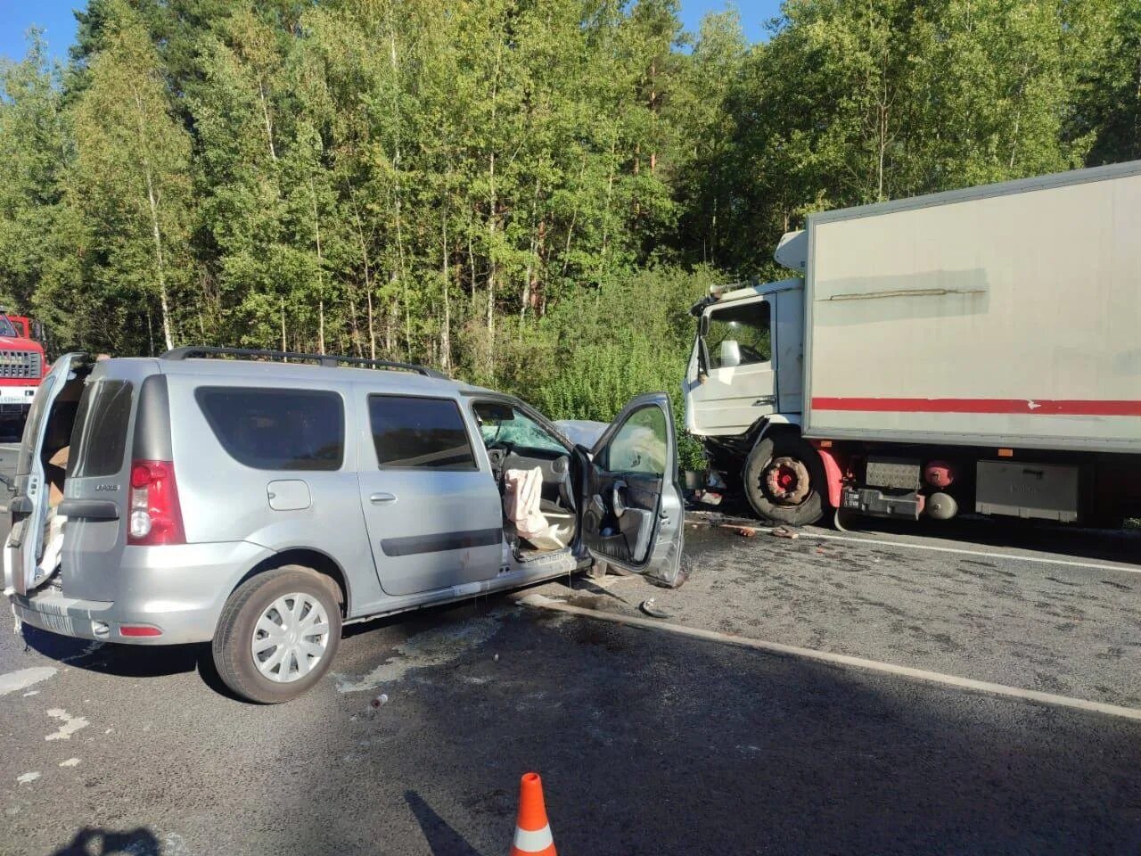 Трасса киров юрья аварии. Авария в кобелях кирово-чепецк. Дтп на трассе слободской киров. Авария на трассе киров - советск. Авария орловский район кировской области.