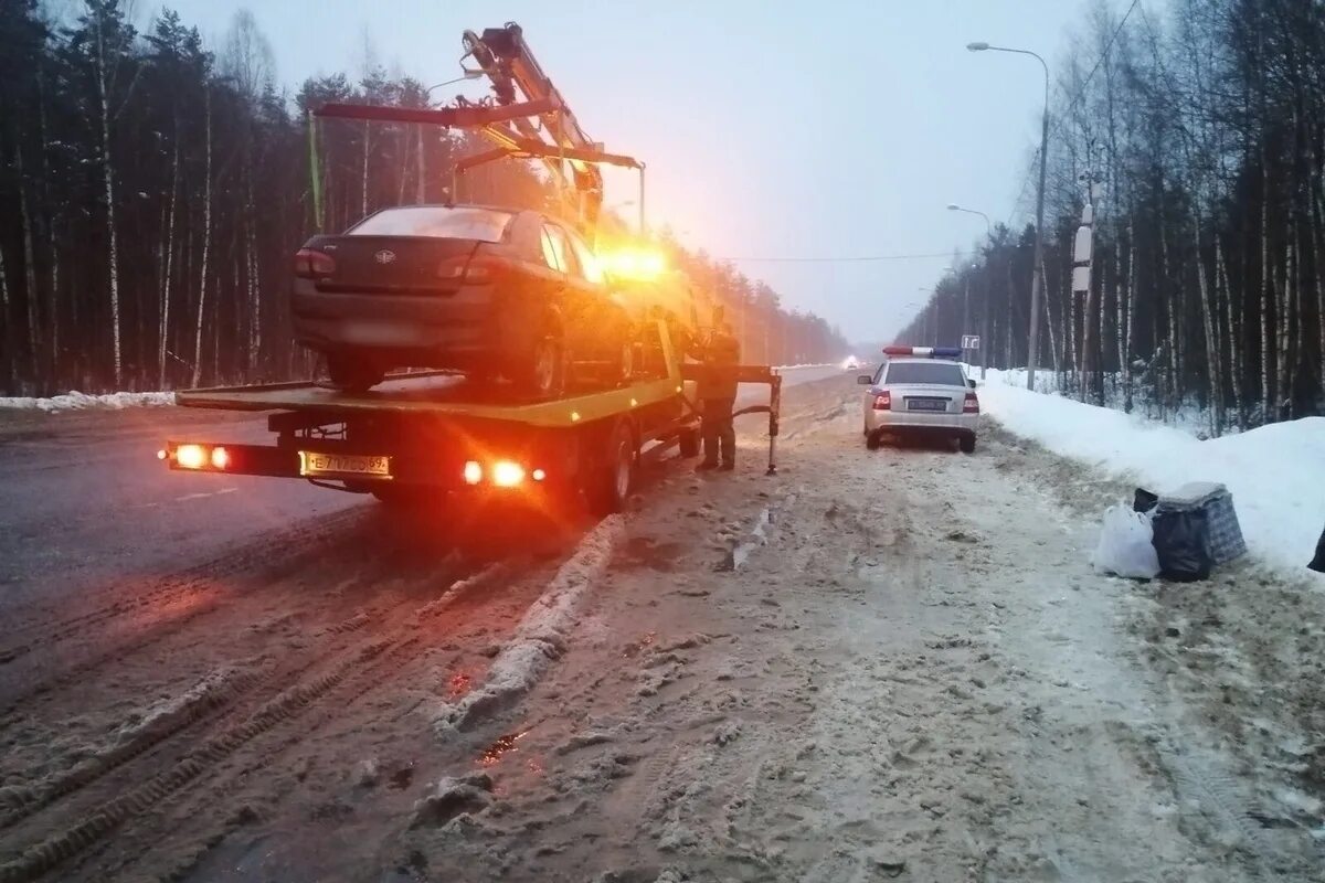 Работа водитель тверская область. Гоняют ленковые на тягаче. Верхневолжское атп ржев. Rabota v evrope dlya voditel gruzaviki. Таксисты твери фотография.