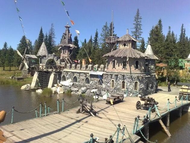 Китовая пристань зюраткуль. Монастырь ганина яма екатеринбург. Парк оленьи ручьи бажуково. Туристические маршруты по свердловской области. Куда можно поехать в екатеринбурге.