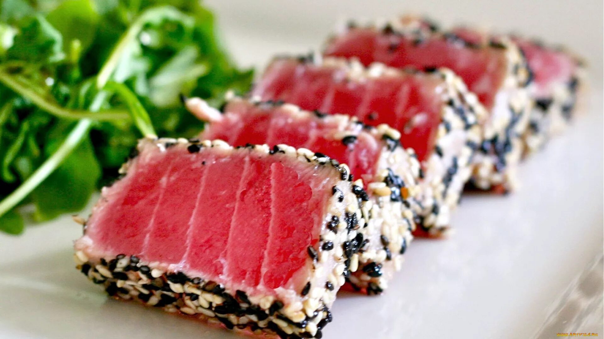 Тунец быстро и вкусно. Тунец. тунец в кунжуте. стейк из тунца. филе тунца в кунжуте.