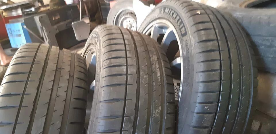 Michelin pilot sport 225 45 r17. Пилот спорт 4 225 45 r17. Michelin Pilot Sport 4 225 50 17. Шины Michelin Pilot Sport 4 225/45 r17. Michelin Pilot Sport 4 215/40 r17.