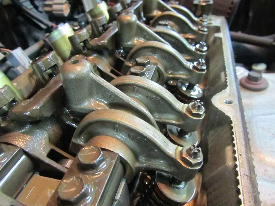 4g15 порядок регулировки клапанов. Регулировка клапанов мицубиси л200 4д56. Зазоры клапанов митсубиси аутлендер 2. Мицубиси л200 регулировка клапанов. Головка митсубиси грандис 2.