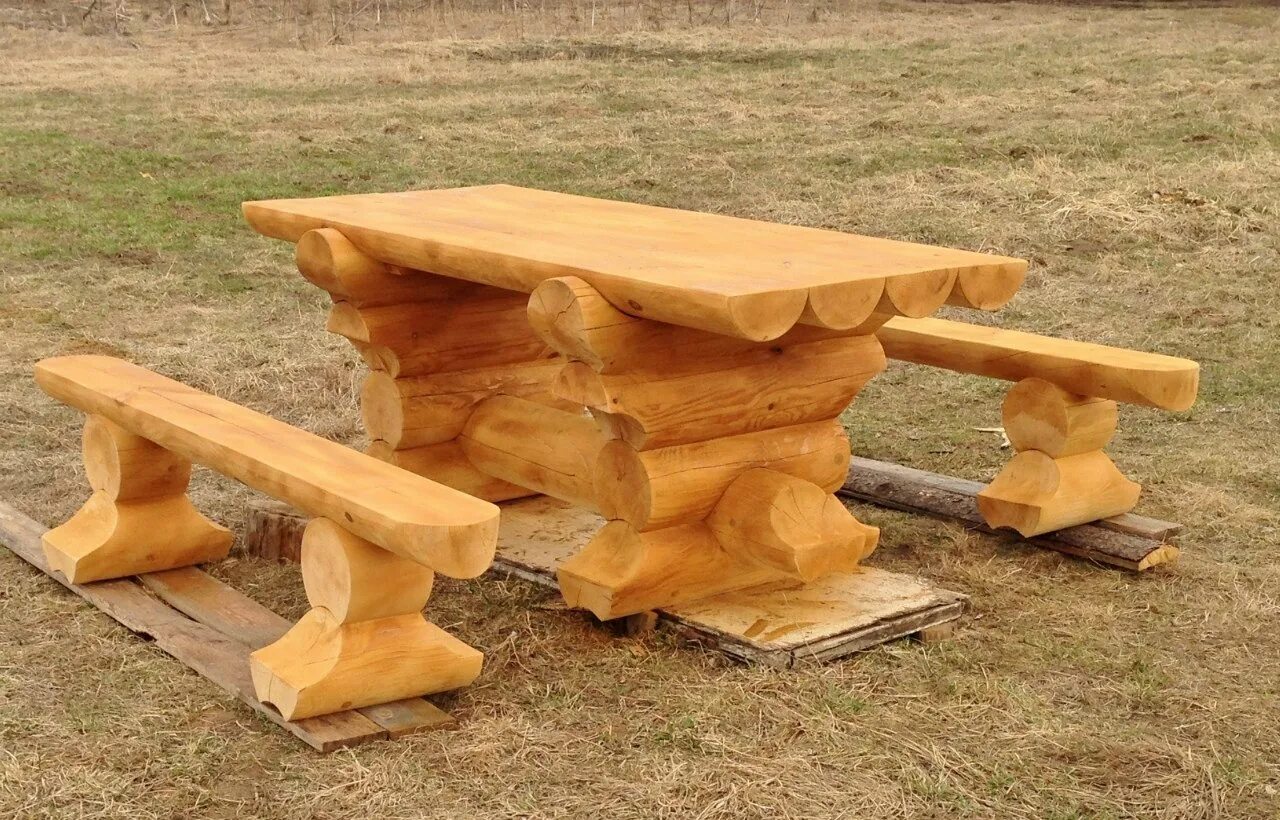 Стол и скамья из бревна. Изделия из оцилиндрованного бревна. Скамья из бревна со спинкой. Меня создали из бревна. Меня создали из бревна.