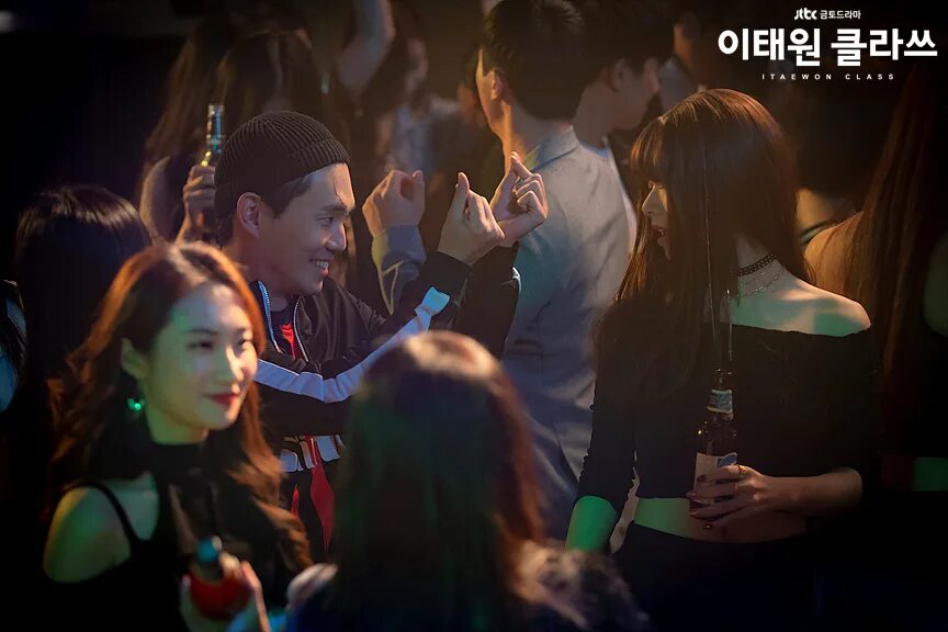 Итхэвон класс. Itaewon. итхэвон класс сериал 2025. yoo jae-myung итхэвон. итэвон класс кадры.