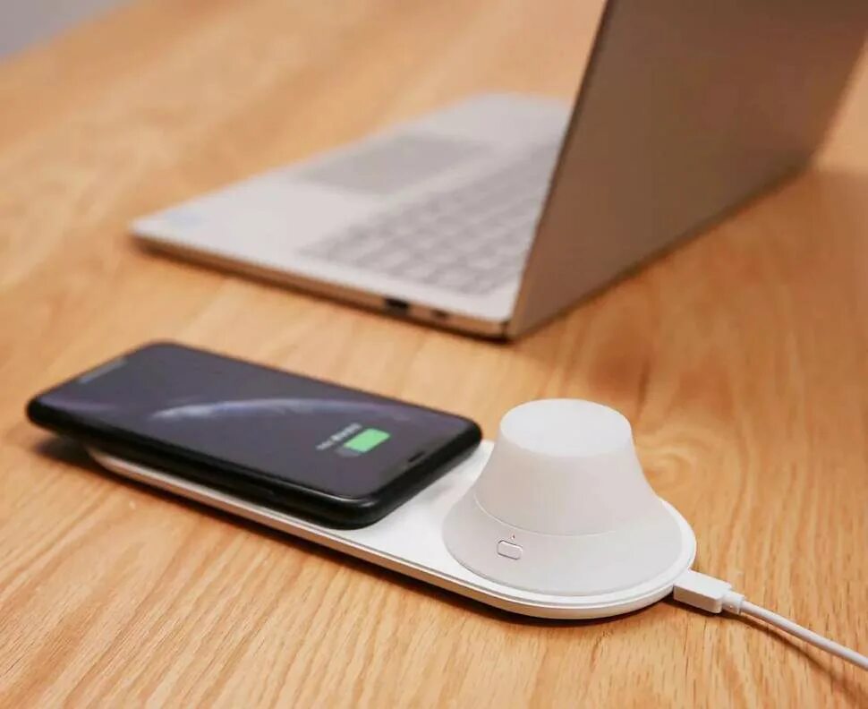 Xiaomi Yeelight Wireless Charger. Yeelight Wireless Charging Night Light. Беспроводная зарядка Xiaomi Yeelight. Светильник беспроводная зарядка Сяоми.