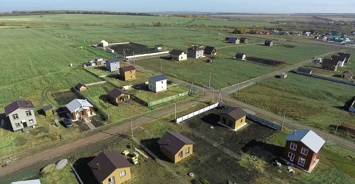 Коттеджном поселке посад. Коттеджный поселок хьюго. Коттеджном поселке посад. Коттеджном поселке посад. Коттеджный поселок луговой тюменская область.